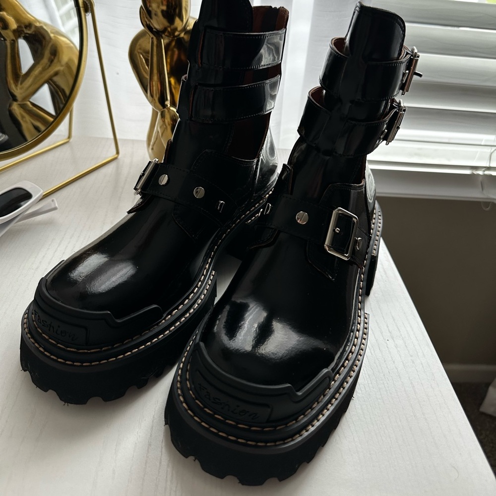 Shoes - Picture 3 of 5